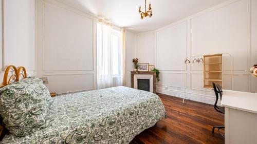 Appartement cosy avec terrasse, accès gare Dijon à pied