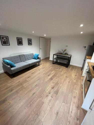 Foto Modern One-bed Flat in Armley 5