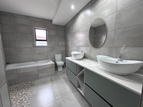 Koupelna v ubytování Maletjane Holiday Resort