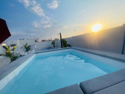 Πισίνα στο ή κοντά στο Casa e Vita Salento - Centro storico Nardò with whirlpool