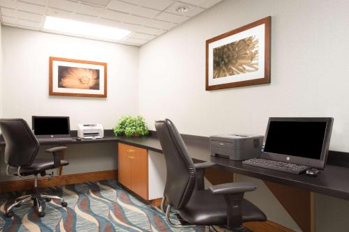 TV o dispositivi per l'intrattenimento presso Wingate by Wyndham Garner/Raleigh South