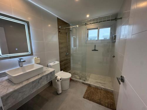 Gallery image of Steps from the Beach Private Pool,Jacuzzi & Secure in San Pedro de Macorís