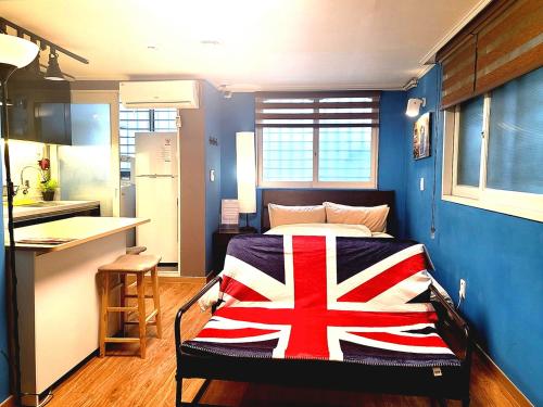 Katil atau katil-katil dalam bilik di Forêt Guest House Gangnam