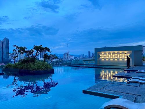 Bazén v ubytování Infinite Pool! Room in Kuala Lumpur nebo v jeho okolí