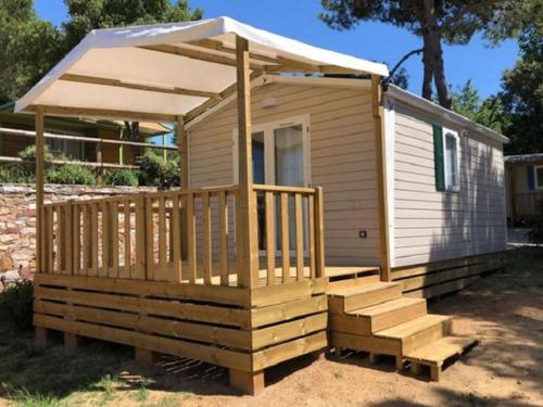 Mobil-home pour 4 avec terrasse à Saint-Maurice-d'Ibie - API-1-52-480