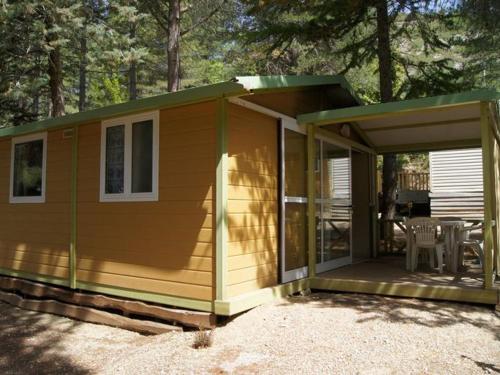 Chalet confortable avec terrasse à Sournia - API-1-52-491