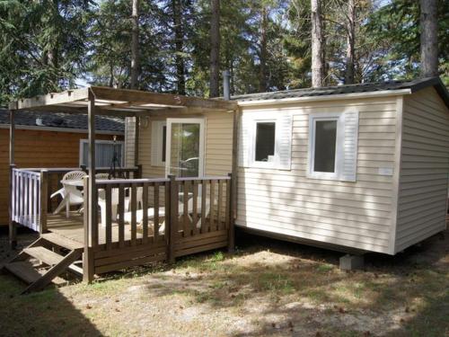 Mobil-home confortable avec terrasse pour 4 personnes à Sournia - API-1-52-622
