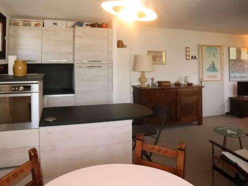 Appartement 6 personnes, proche pistes, balcon - FR-1-322-681