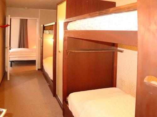 Appartement 6 personnes, proche pistes, balcon - FR-1-322-681