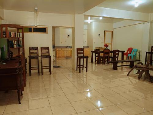 Fotografie z fotogalerie ubytování Raya's Guesthouse Rainy Day Promo- No Downpayment Needed v destinaci Baguio