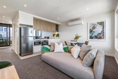 Kuchyň nebo kuchyňský kout v ubytování Deluxe 2B 1B Bay View Condo