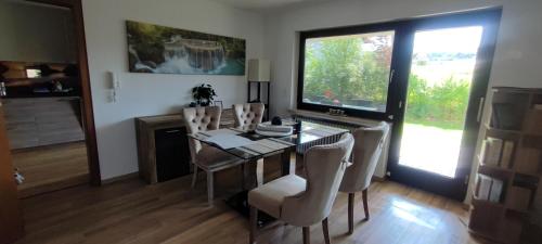 Dapur atau dapur kecil di FeWo Olbrückblick - Laacher See, Vulkanpark Eifel