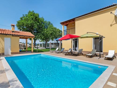 Holiday Home in Buzet with Terrace