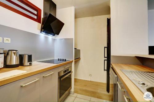 Gallery image of La Tonnelle - 42m2 - Terrasse - Sainte-Clotilde in Saint-Denis