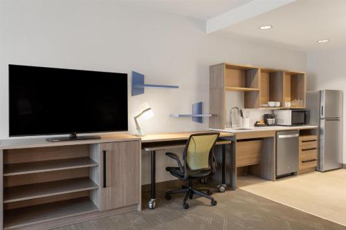 Kuchyň nebo kuchyňský kout v ubytování Home2 Suites By Hilton Kearney
