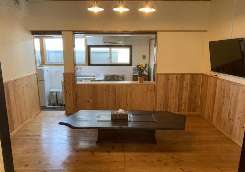 TV/trung tâm giải trí tại Condominium WAFU TEI Okinawa city / Vacation STAY 58897