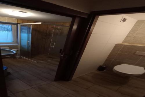Ένα μπάνιο στο Elegant Retreat in Nattenheim
