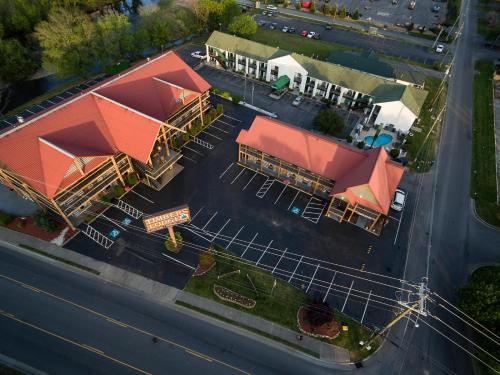 an overhead view of a parking lot with red roofs at Timbers Lodge in Pigeon Forge
