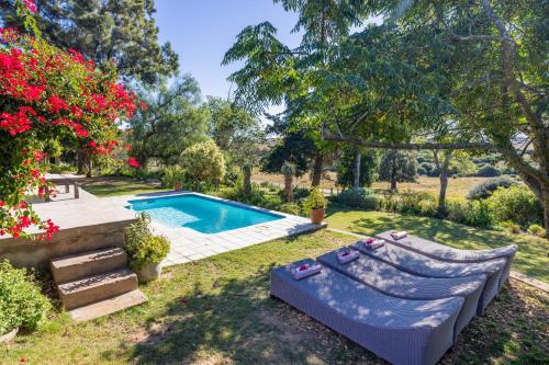 Πισίνα στο ή κοντά στο Tygerfontein Safari Villa