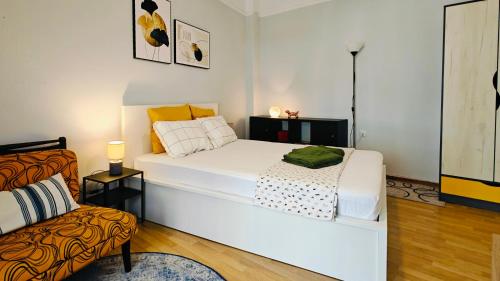 GaLaZiO 2br Apartment!