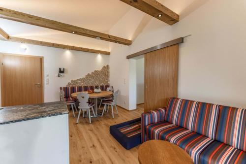 Zona de estar de Almfrieden Hotel & Romantikchalet