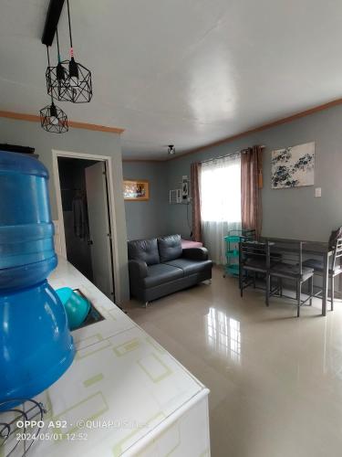 Χώρος καθιστικού στο Bohol Staycation