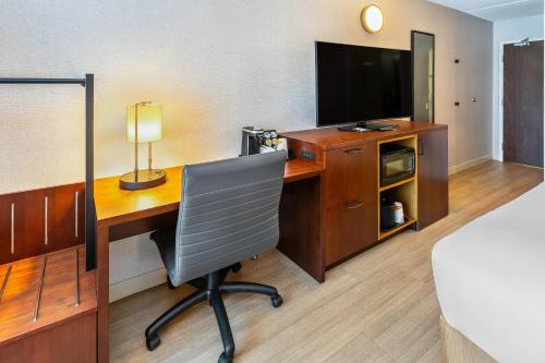 Μια τηλεόραση ή/και κέντρο ψυχαγωγίας στο Comfort Inn