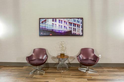 Televisyen dan/atau pusat hiburan di Cambria Hotel Chicago Loop - Theatre District