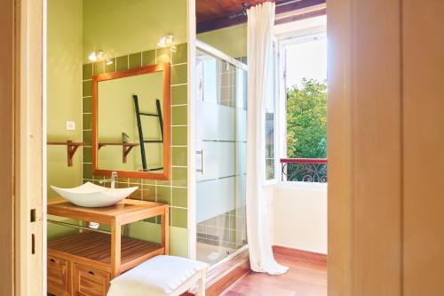 Bilik mandi di La Bastide 24