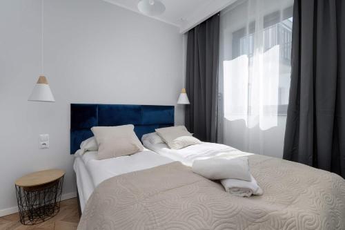 Foto Tasteful Apartment Near Centennial Hall by Noclegi Renters 2