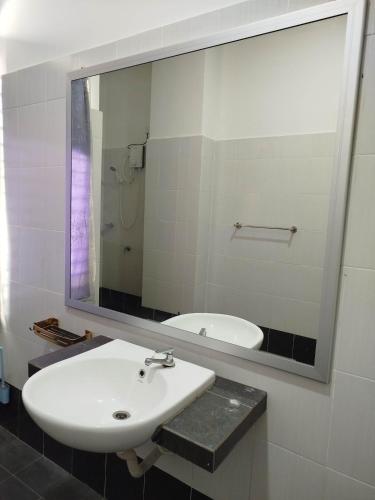 Bilik mandi di Eden Vista