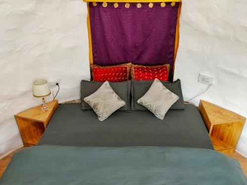 Postel nebo postele na pokoji v ubytování Spiti Eco Domes