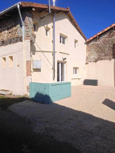 Beautiful country home in Chabanais