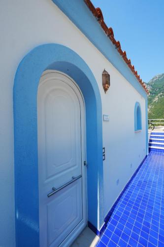 Φωτογραφία από το άλμπουμ του Furore Blu Suite στο Furore