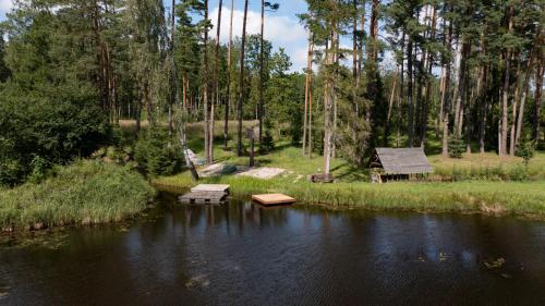 Loodusmaastik puhkemaja lähedal