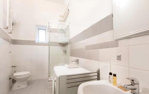 Historic 3BR Colosseum Apartment 160sqm for 9