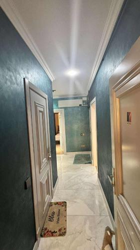 バクーにあるCozy Graffiti Home In Bakuのギャラリーの写真