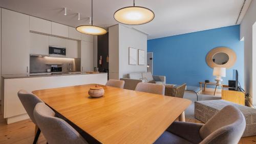 Charming 2BDR Santos Apartment by LovelyStay