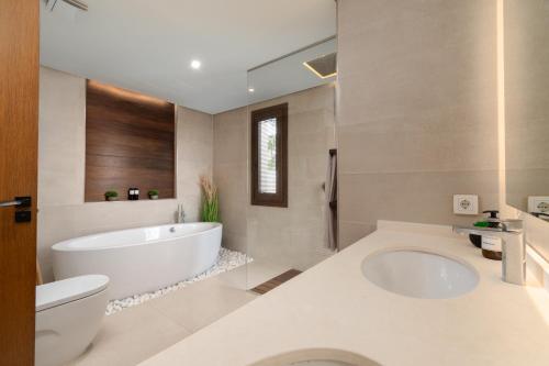 Villa Baltazar - Oceanview Luxury Retreat Near Sotogrande Polo & Golf
