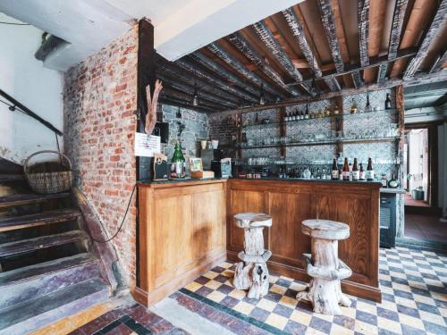 Salon ou bar de l'établissement Apartment in Aywaille near Château de Dieupart