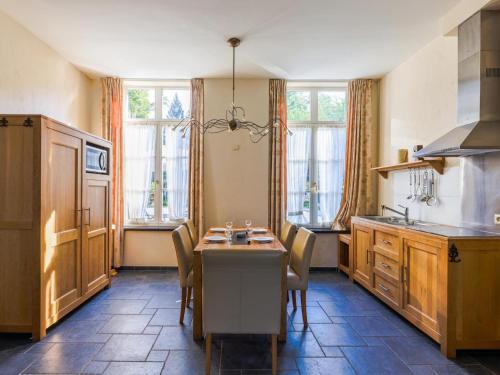 Cuisine ou kitchenette dans l'établissement Apartment in Aywaille near Château de Dieupart