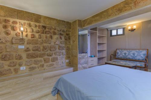 Ένα ή περισσότερα κρεβάτια σε δωμάτιο στο Casa Kik Apartments in Mina Tripoli