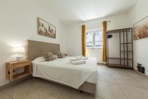 B88 - Mendonça Street Apartment