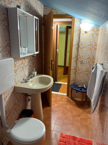 Bilik mandi di Bibione Landora Nummer 141