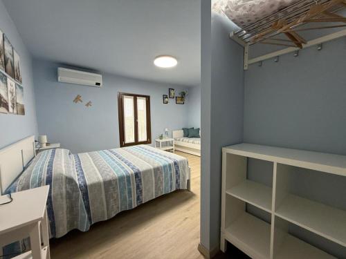 Una cama o camas en una habitación de Re-Start