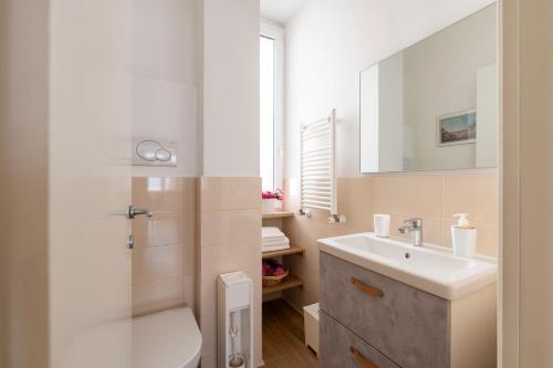 Clio Rome Suite 2 bedroom 2 bathroom apartment