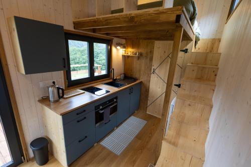 Η κουζίνα ή μικρή κουζίνα στο Tiny house à la ferme