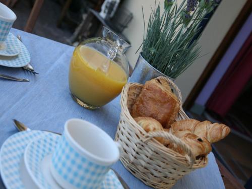 Gallery image of Charming Stay in Noville in Luzery