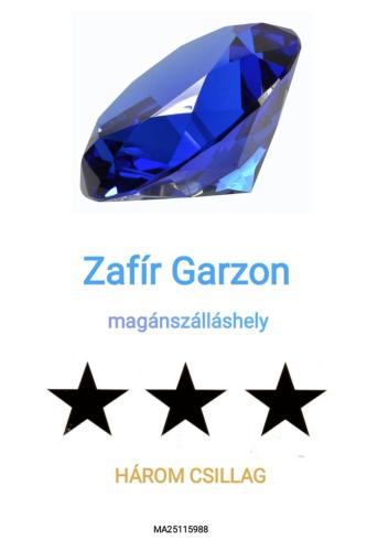 Sijil, anugerah, tanda atau dokumen lain yang dipamerkan di Zafír Garzon