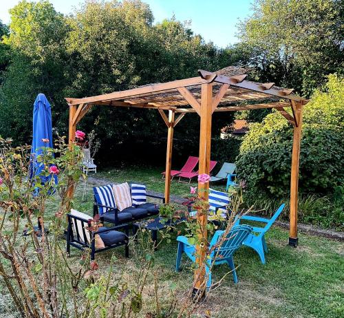 Maison avec jardin la libellule ou dragonfly pour famille et groupes